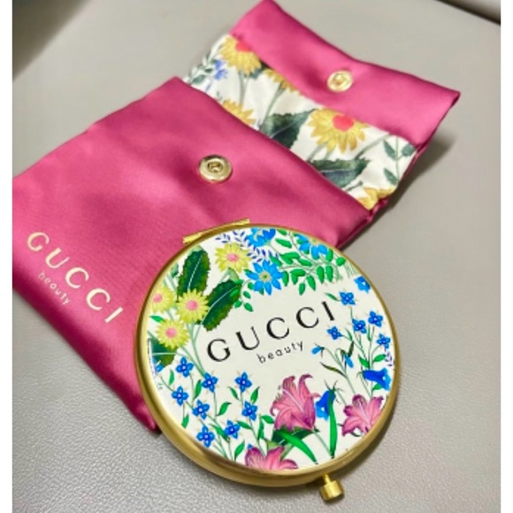 Gucci Gold Floral Beauty Double Sided Compact Mirror with Burgundy Pouch NWT - Picture 5 of 10